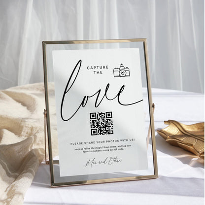 Capture the Love Wedding QR Code Sign – Minimalist Canva Table Sign Template